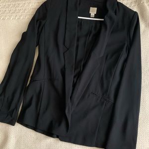 Beautiful blazer no signs of worn new with out tag